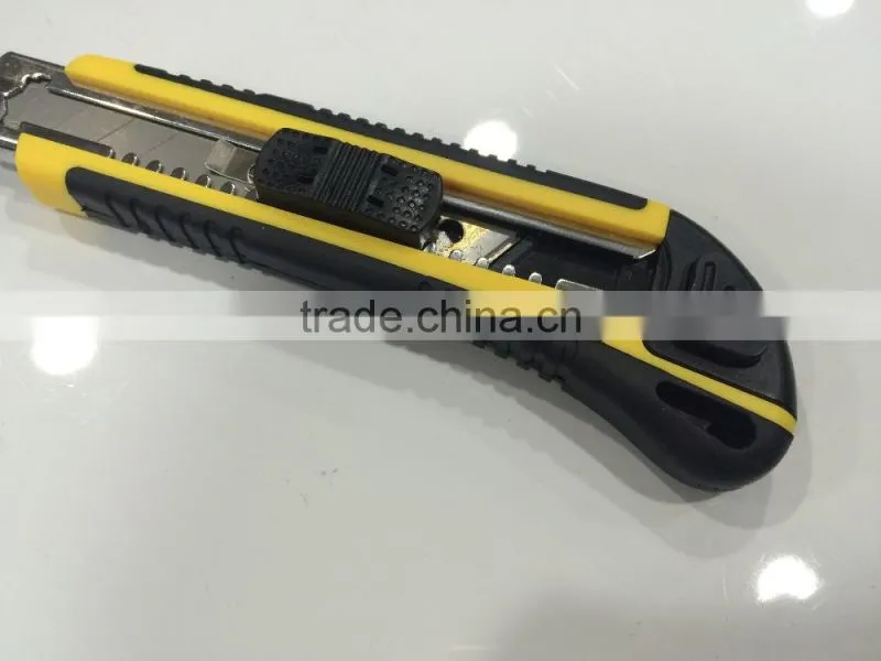 BERRYLION heavy duty knife with three blades with rubber coated