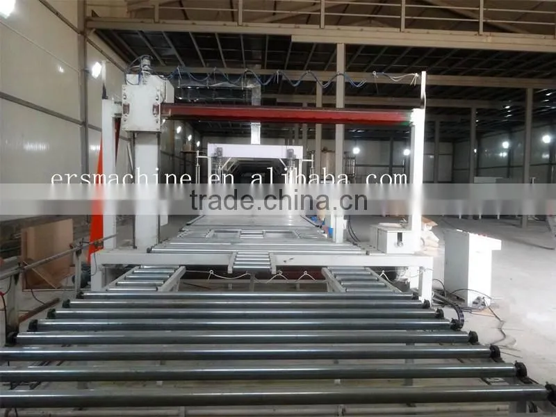 Horizontal continuous mattress polyurethane foaming machine