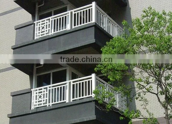 2013 top-selling fashion forged balcony fence