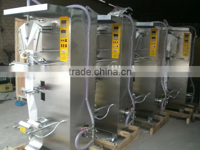 Automatic liquid packing machine for water juice milk