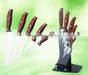 Stainless knife set with wood cutting board