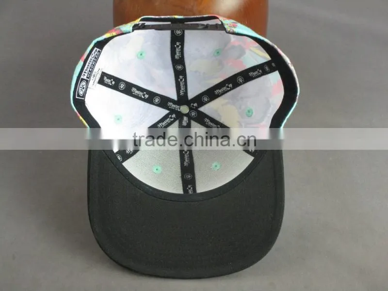 Customer high quality 6- panel snapback hat with woven lable