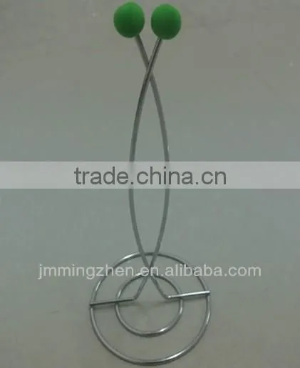 Iron wire tissue holder with plastic knob on top