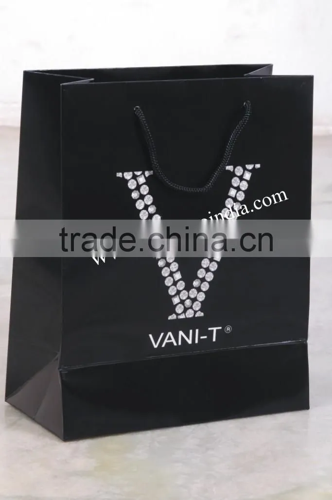 Paper Bags with customize design and glossy finish