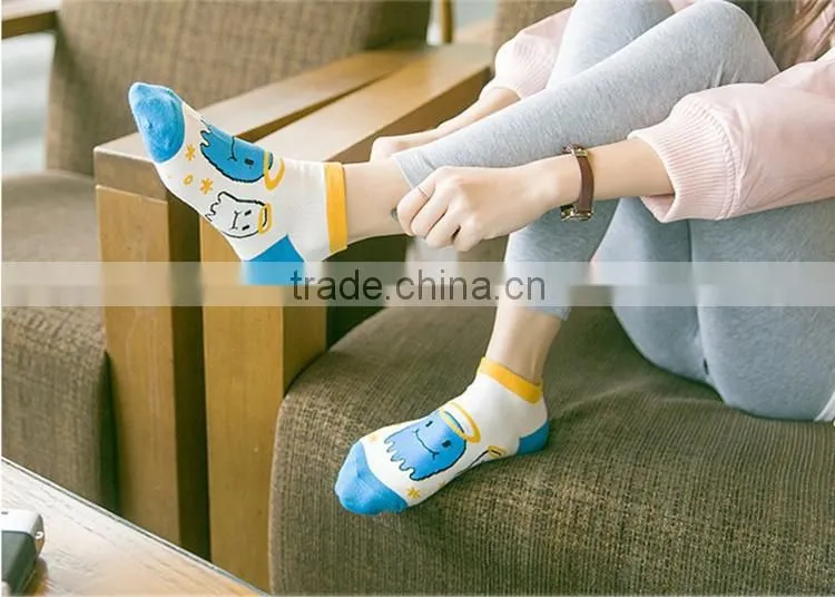 Hot! Factory Outlet Cotton Women being express it in fresh Socks, sports leisure beautiful Cartoon Tube Socks