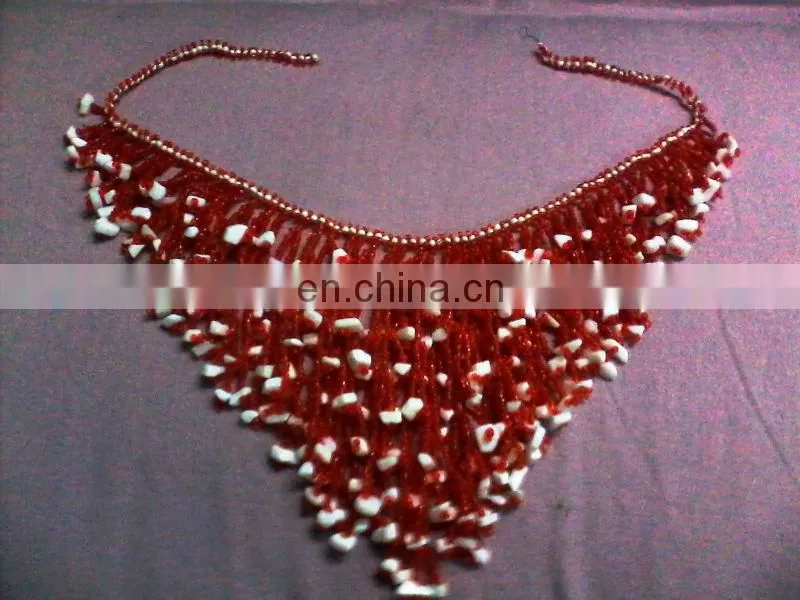 Red and White SEED BEAD Collar NECKLACE Bib Necklace