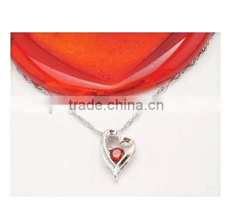 Silver Heart Necklace Crystal - Stylish Crystal Pendant Fashion Designer Jewelry Gift for Valentine's Day