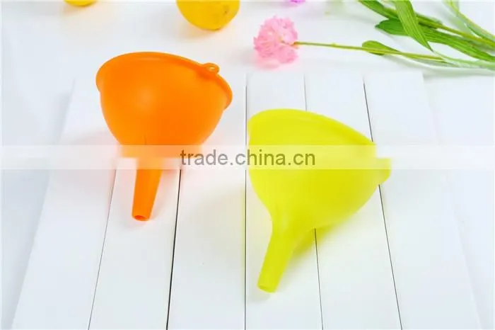 Core Kitchen Essential Silicone rubber Funnel