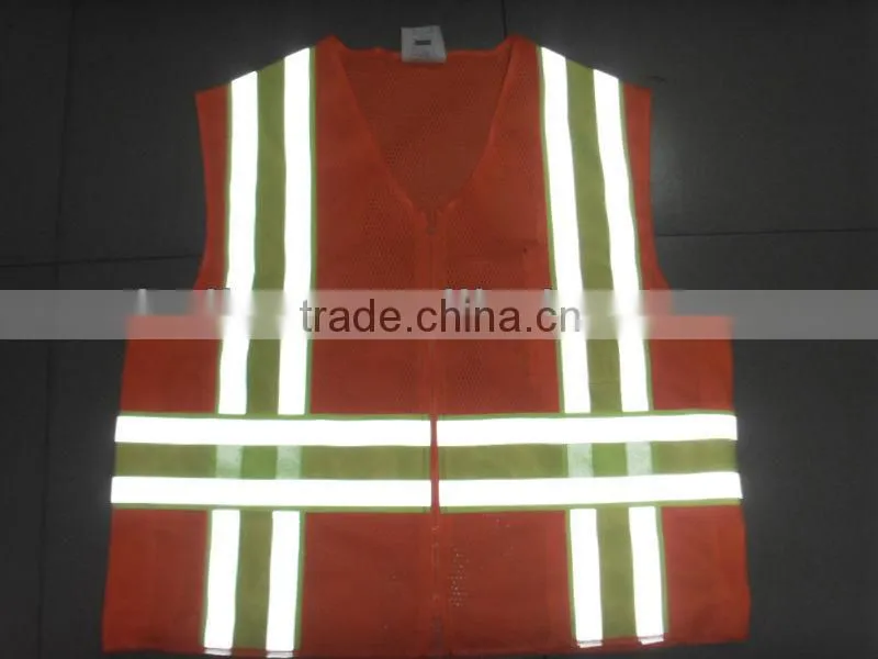 high visbility reflective safety vest