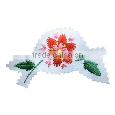 high quality felt fabric flower embroidery patch/badge