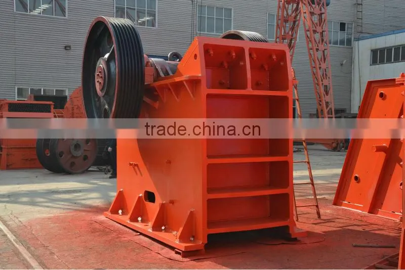Movable Crushing Machine, Impact Crusher, Cone Crusher