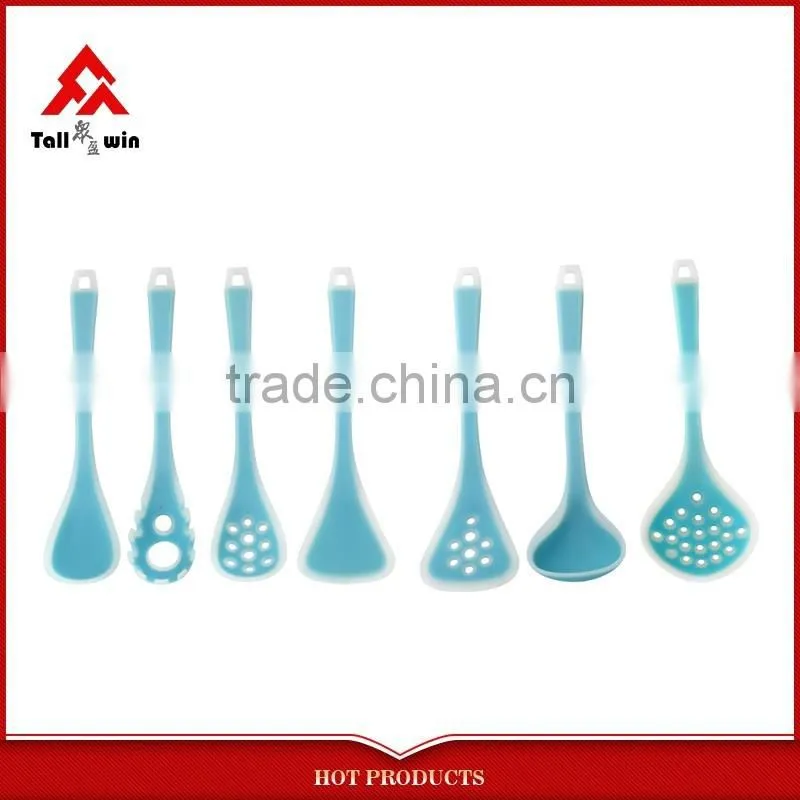 Interesting design LFGB food grade blue silicone kitchen items names