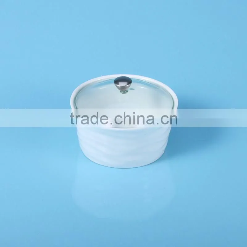 ceramic soup bowl with glass lid