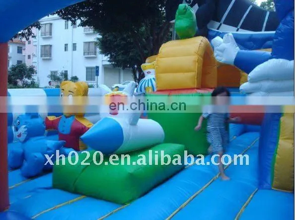 Endless fun and populare outdoor or indoor commercial grade vinyl tarpaulin giant inflatable amusement park FU019