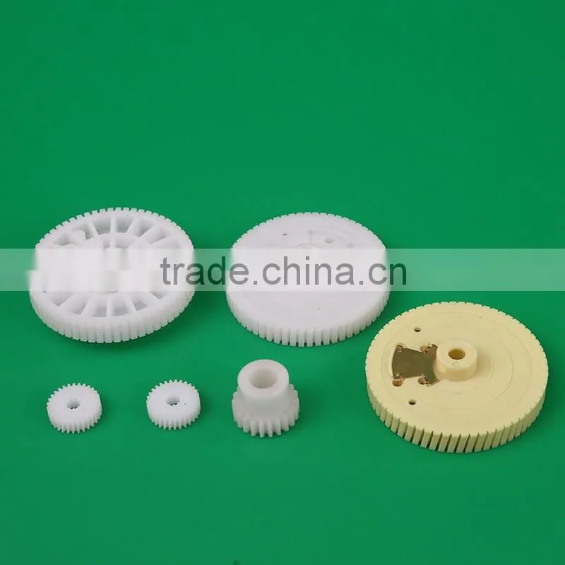 OEM ODM free sample customizing small or large cnc machined derlin acetal plastic gears POM gear