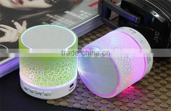 2016 Factory Price High Quality Portable Mobile Bluetooth Wireless Mini Speaker With Led Flashing Light For Phones and Computers