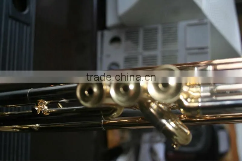 Three colour phosphor copper trumpet