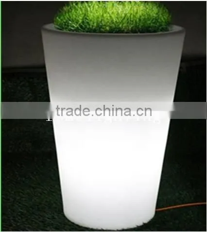 Rome plastic waterproof colorful light led flower planter for garden