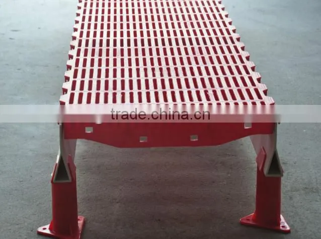 Plastic flooring for pigs