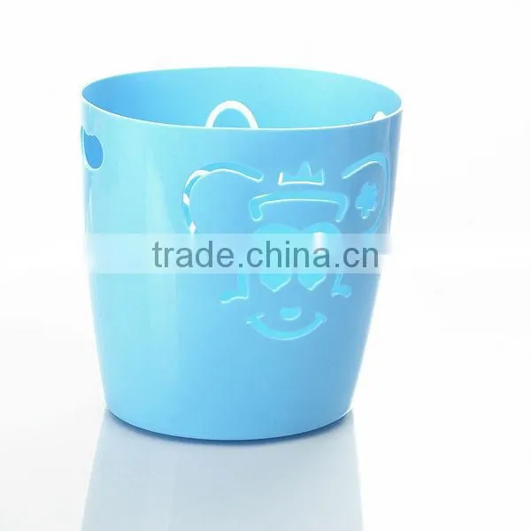 Mini Mickey desktop trash can