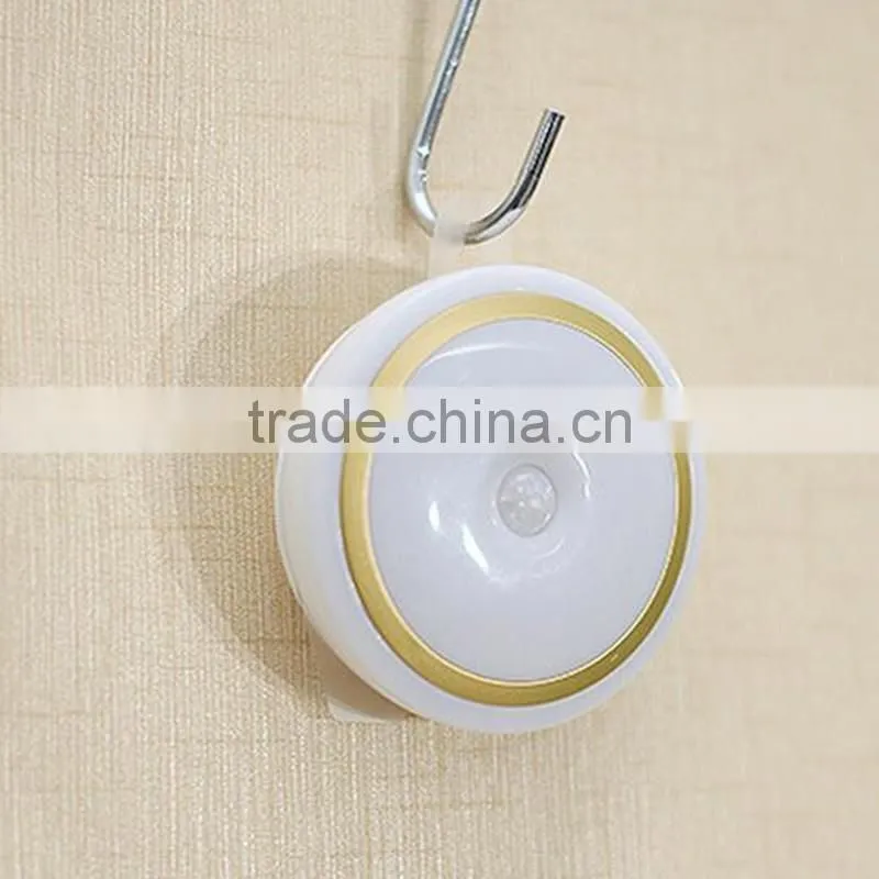 Portable body sensor night light