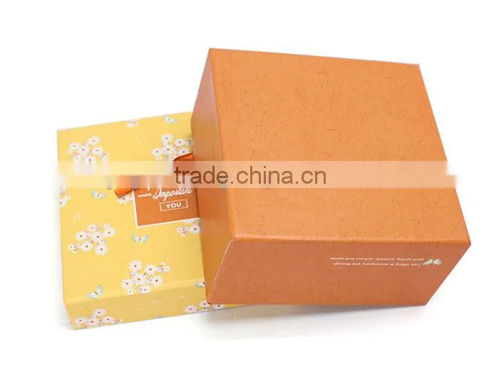 Creative luxury branded gift paper box for tablet