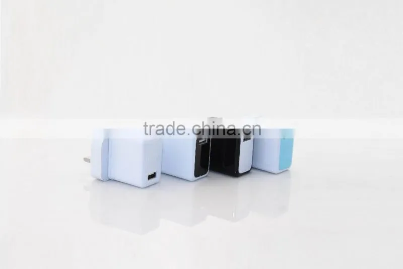 Multiple USB charger with AU/US/UK/EU/Schuko separable plugs
