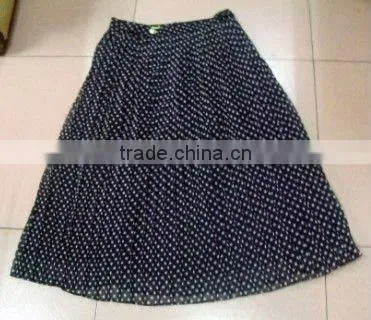 2011 newly and superior quality young girls in short skirts