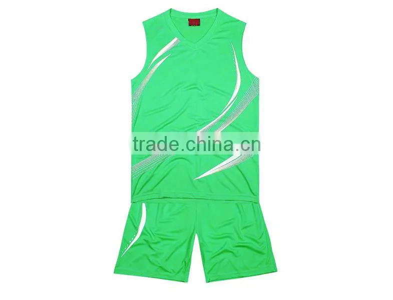 China OEM service new design high quality men sports track suits basketball soccer jersey sets