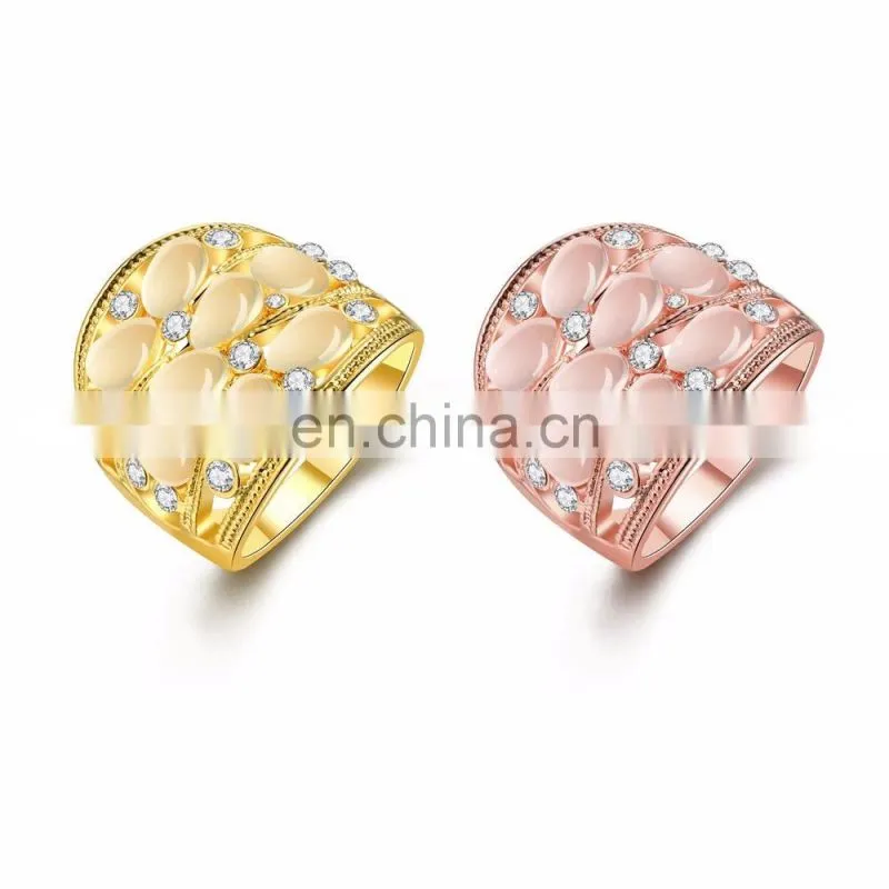 Wholesale Classic OEM/ODM Diamond Wedding Rings Crystal Gold Plated Yellow Rings Design for Ladies