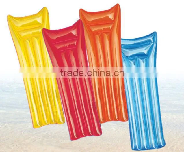 PVC inflatable air mattress/beach air mattress