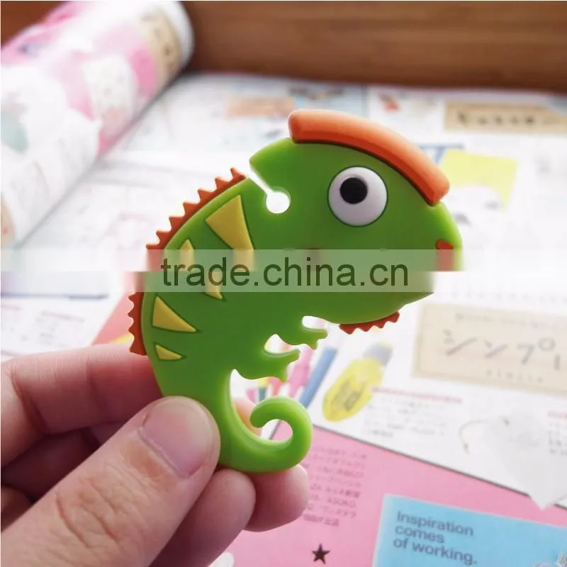 Chameleon earphone cable winder