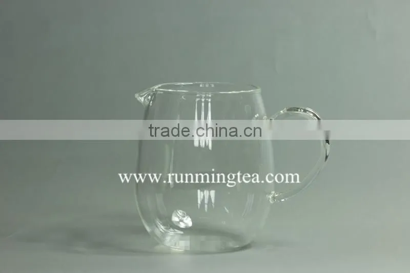 freely designed logo on the glass teaware