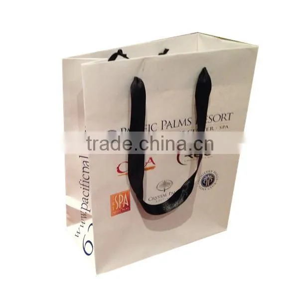 Nice Color Paper Gift Bag with Satin Ribbon Handle