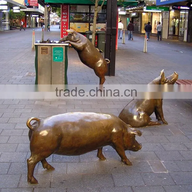 2015 new design garden decoration bronze golden pig statue