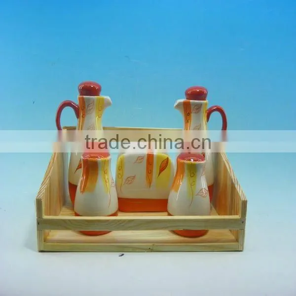 Colorful teapot set