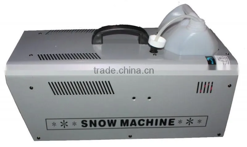 Big 1200W Snow Machine