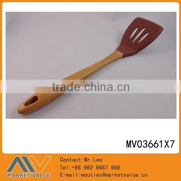 HOT SALE SILICONE SLOTTED TURNER WITH WOODEN HANDLE