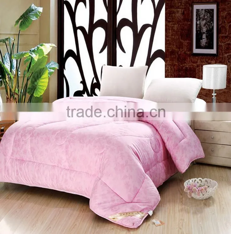 High quality wholesale cheap price Queen Size Silk Polyester Satin Quilted Bedspreads duvet covers in Dubai