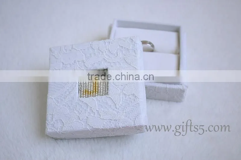 Personalized engagement ring box with beaded name plate of J