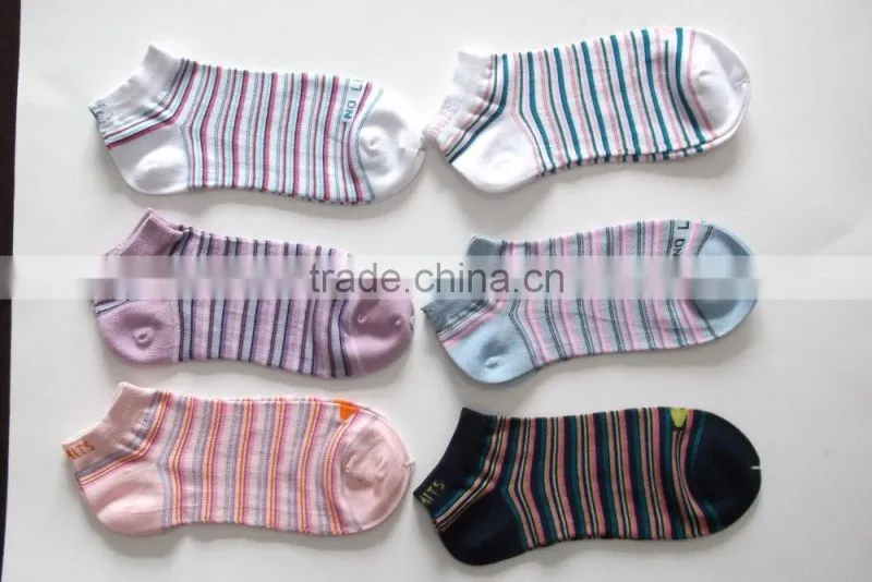 customized socks with logo
