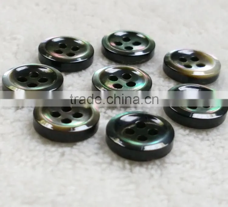 Wholesale Fashion Natural Black Color Garment River Shell Button