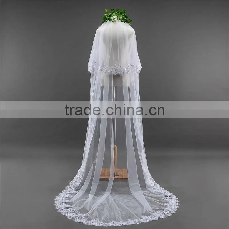2017 wholesale Wholesale White Wedding Lace Bridal Veils Fashionable long Tulle HL09