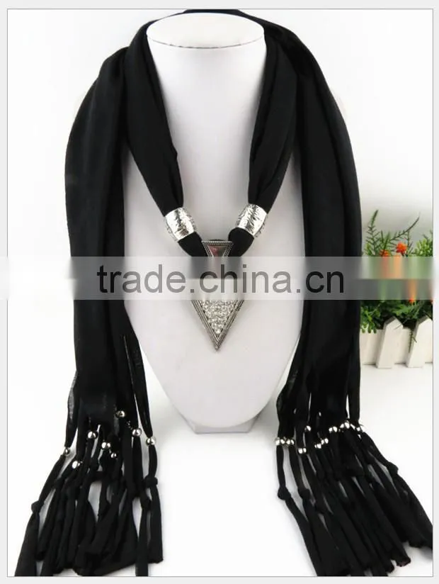 2015 Lovely new arrival hot selling ladies' scarf brand big cotton lady scarf Full diamond triangle alloy pendant jewelry scarf
