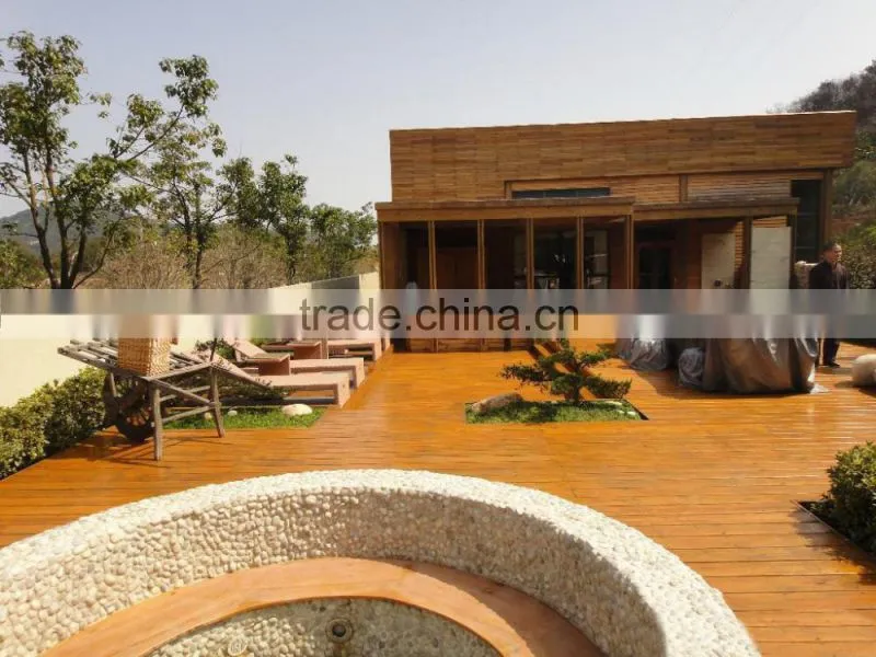 Hard-wearing waterproof wooden flooring