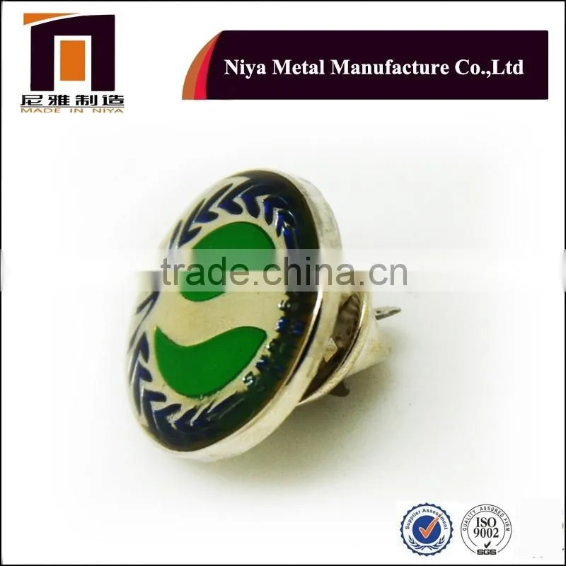 China manufacturers custom made metal lapel pin with free sample