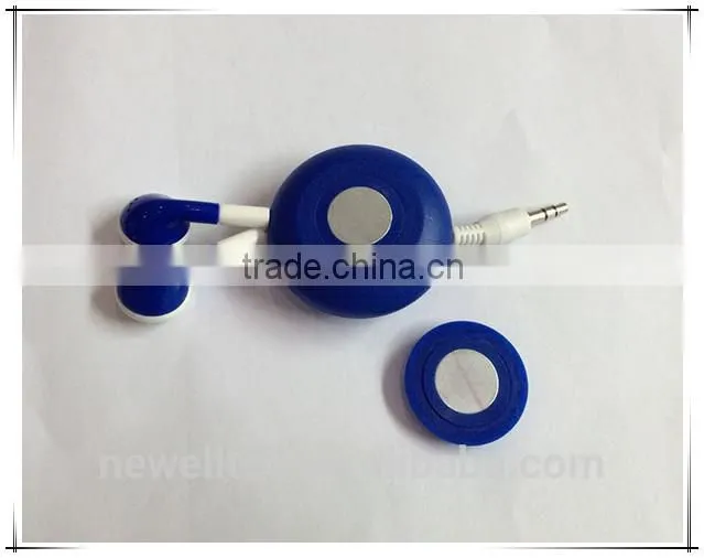 Wholesale price&good promotion earphone with retractable cord