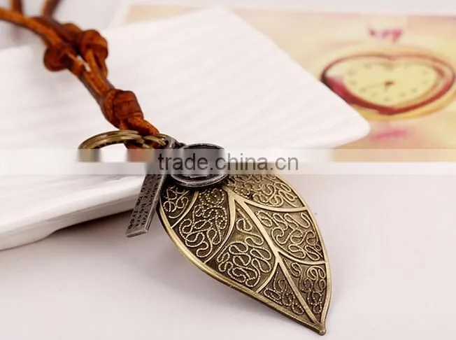 New jewelry Fashion Beautiful Leaves Pendant PU leather Chain Vintage Long Necklace