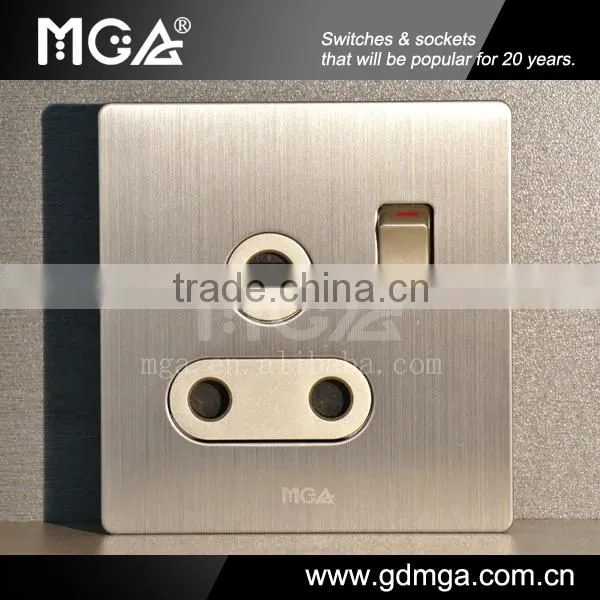 switched socket outlet / wall socket 220V / electrical socket South Africa