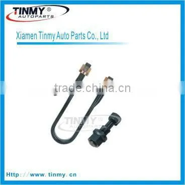 Axle bolt